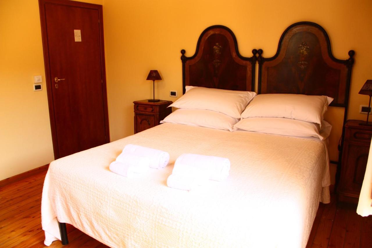 Agriturismo Le Case アッシジ エクステリア 写真