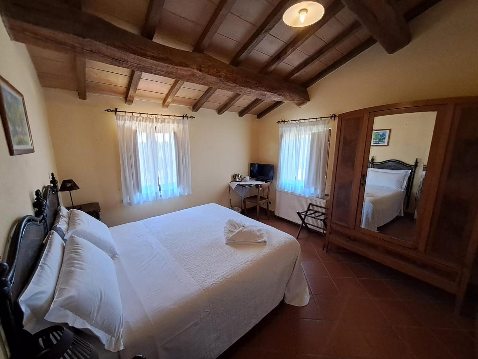 Agriturismo Le Case アッシジ エクステリア 写真