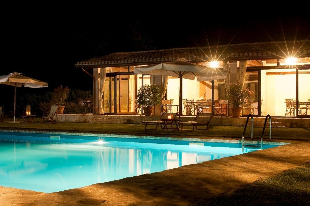 Agriturismo Le Case アッシジ エクステリア 写真