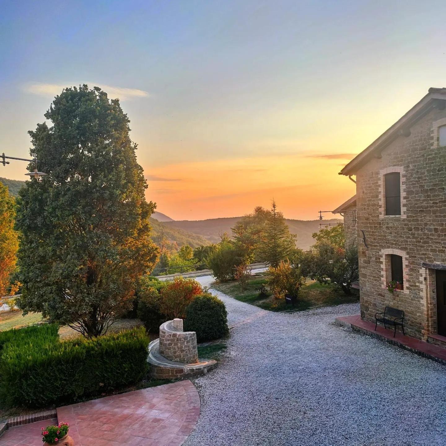 Agriturismo Le Case アッシジ エクステリア 写真