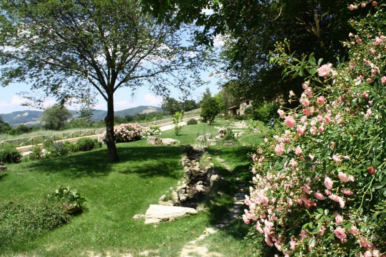 Agriturismo Le Case アッシジ エクステリア 写真